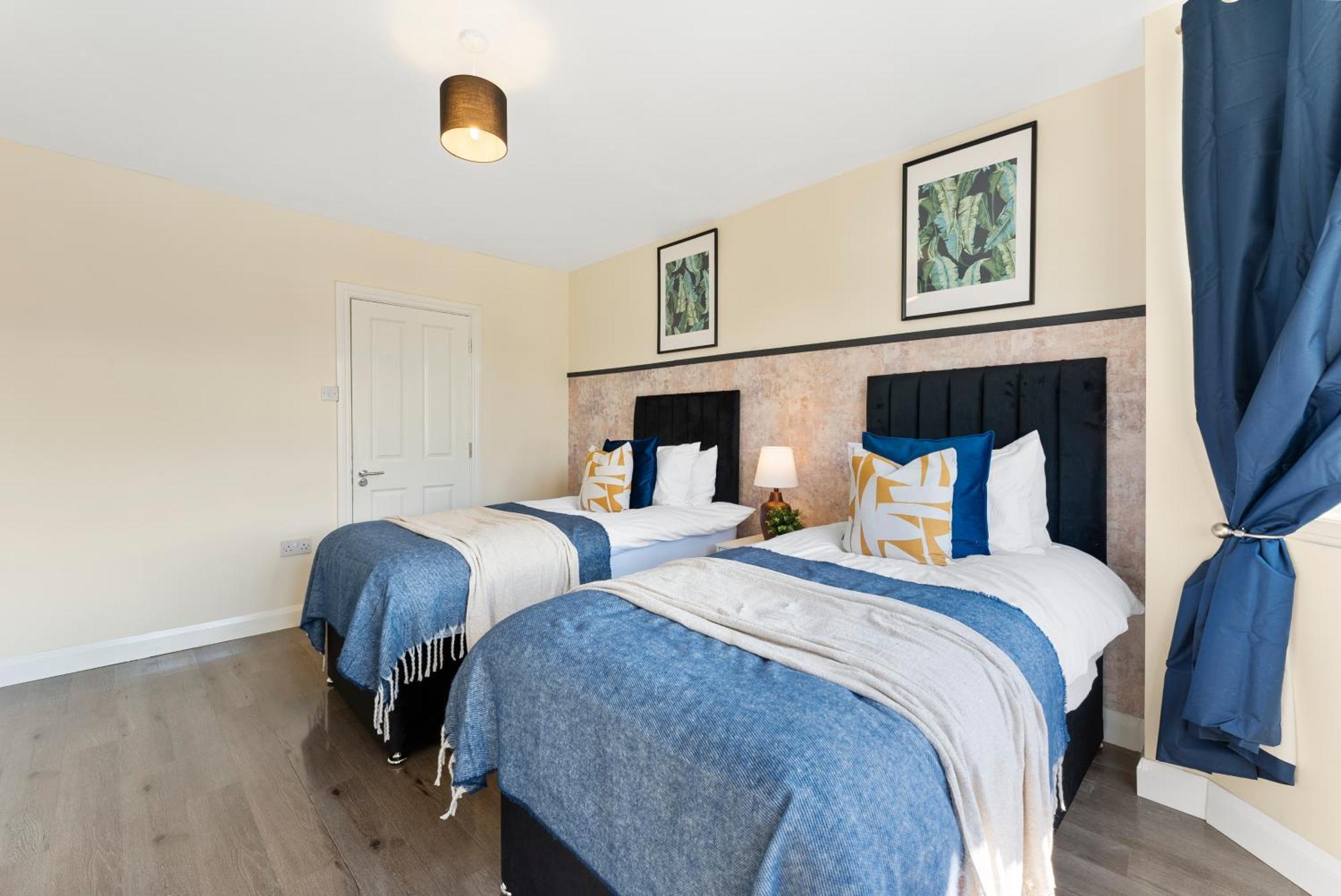 Villa Stylish Wembley Gem - Parking -Sleeps 14 Londra Esterno foto
